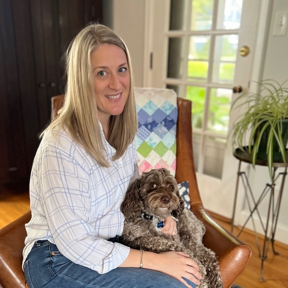 Meet your Posher, Beth - Picture 2 of 2